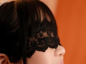 GカップドMメイド付き訳あり物件住みませんか？おねだり首絞め・イラマ・スパンキング・まんぐり拘束…ご主人様もっとイジメて！ 有馬美玖　サンプル画像13